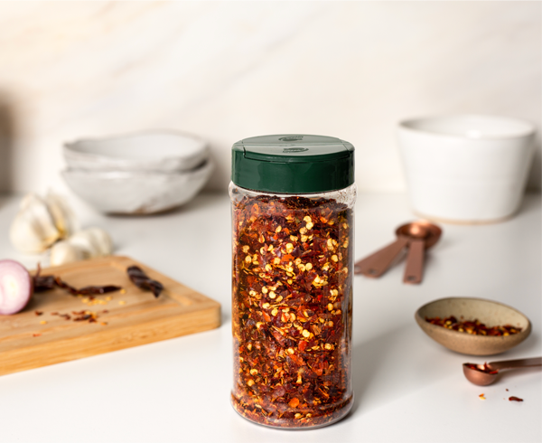 16 oz PET spice bottle with hot pepper flakes