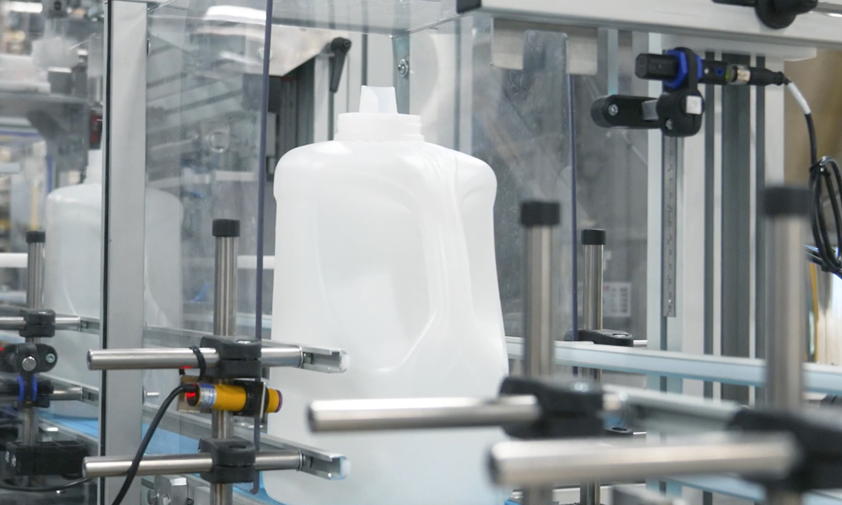 Injection Molding vs. Blow Molding: Choosing the Right Process